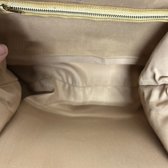 Vintage Black and Cream Satchel with Floral Design and Kisslock - Picture 8 of 11